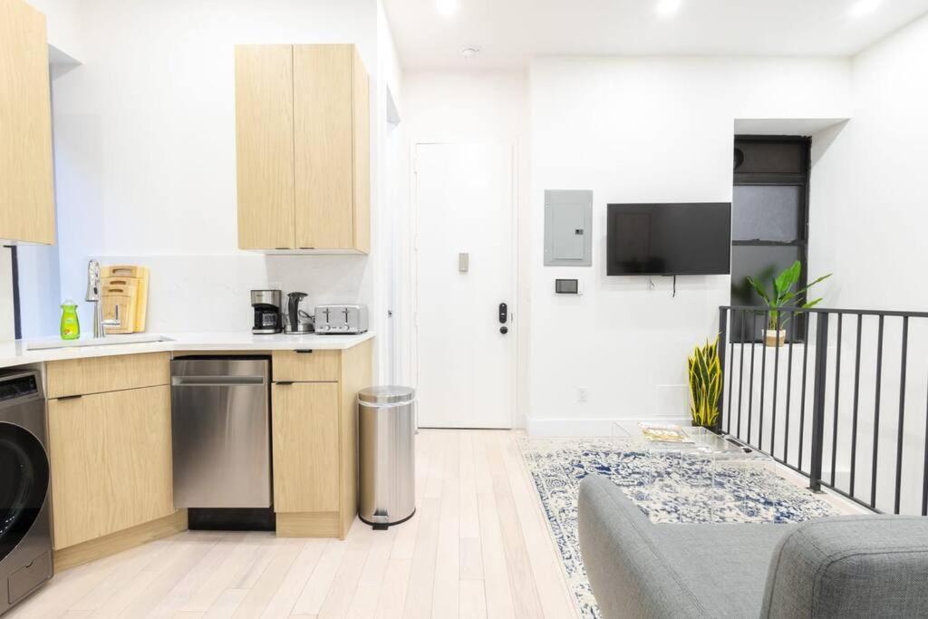 170-g 3br Duplex With Outdoor Space East Village Appartement