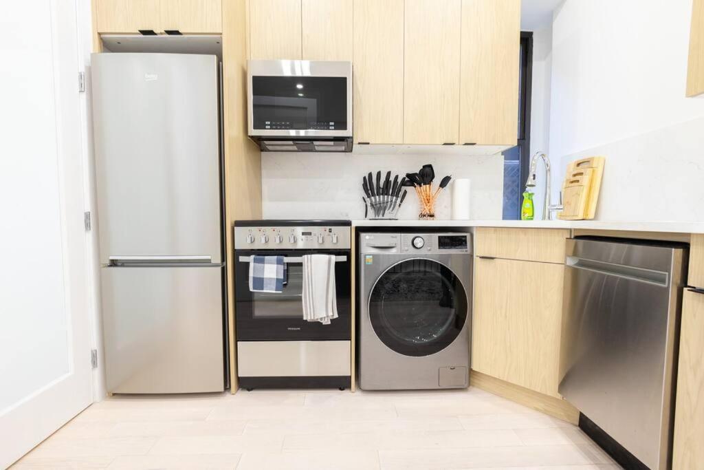Appartement 170-g 3br Duplex With Outdoor Space East Village New York