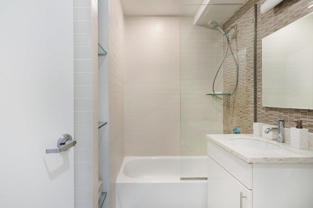 Appartement 809-3a 1br Columbus Circle Elevator W&d New York