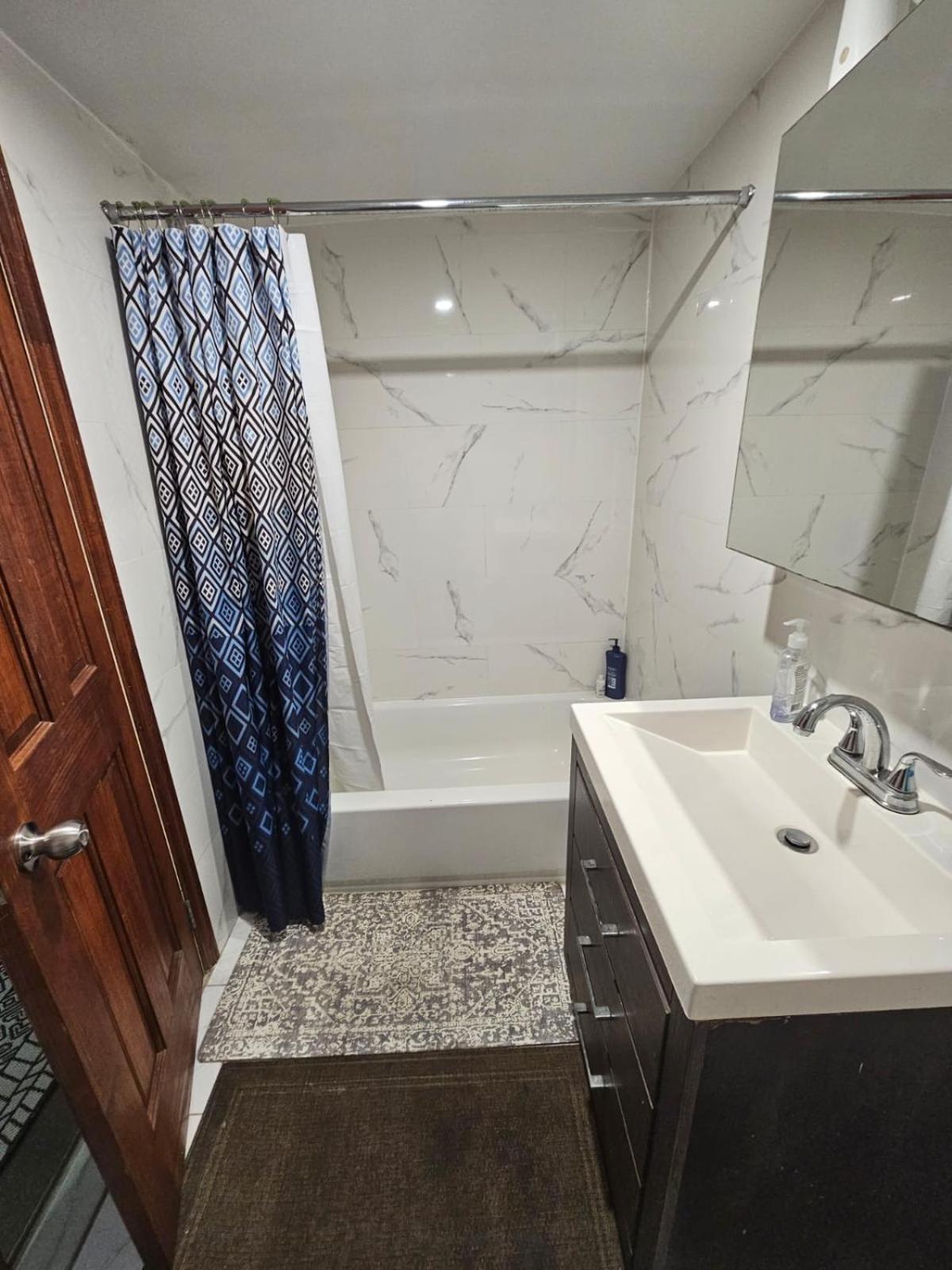 Mukbul & Nesa Llc Appartement *