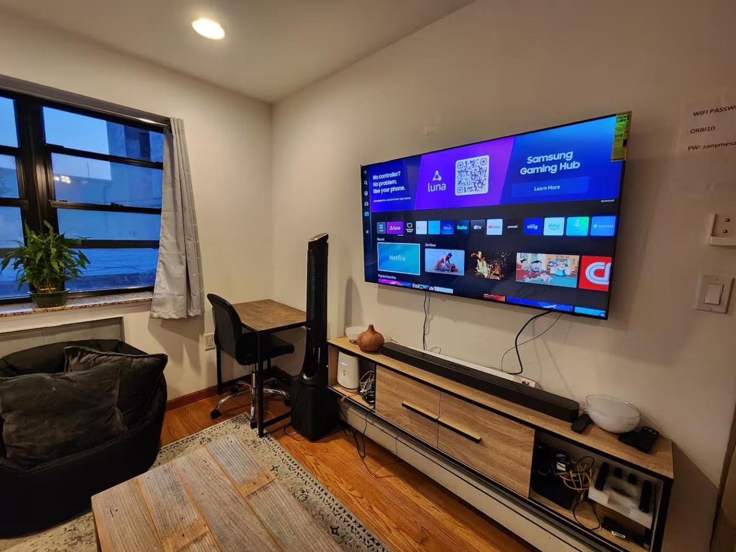 Location In Queens, Everything Is Near By Nova York