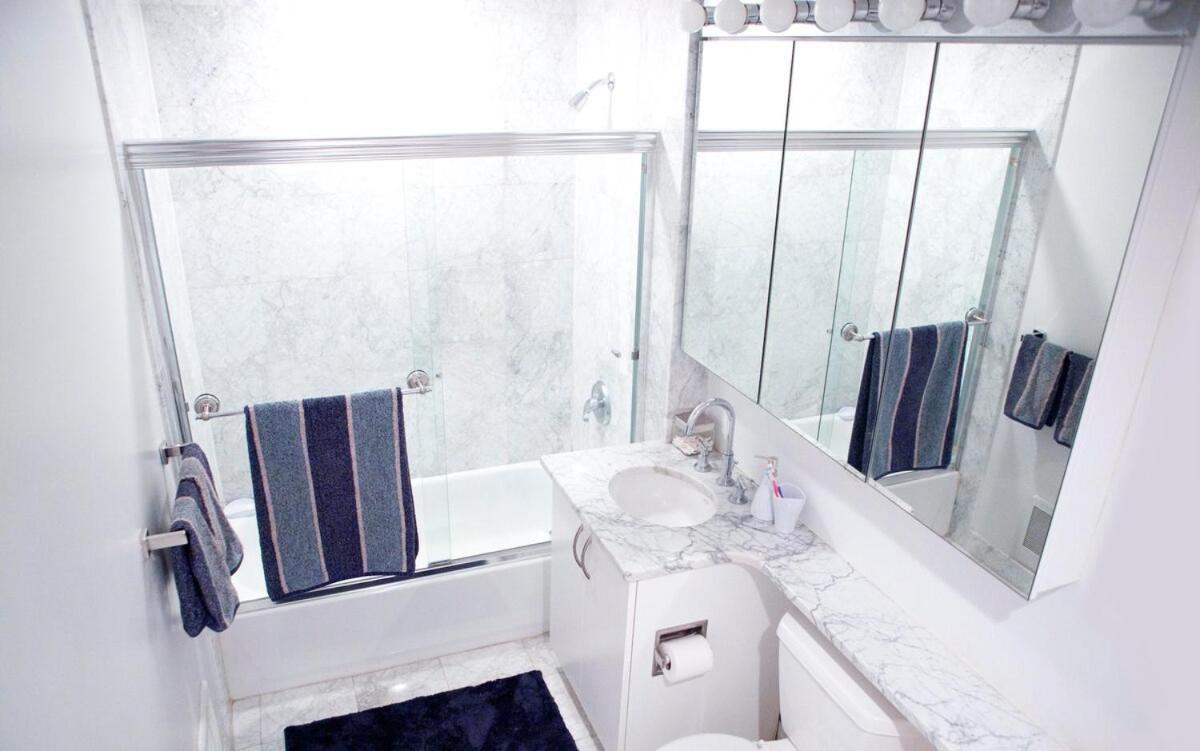 Appartement Doorman! High Floor! Views! Elevator! Free Gym!