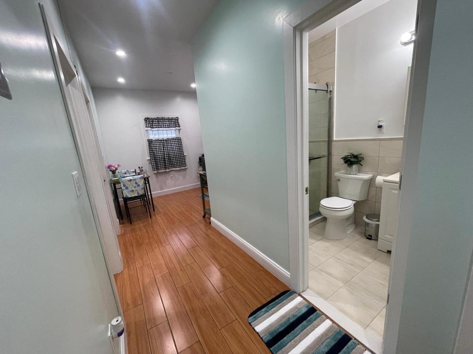 Privatunterkunft Luxury With Attached-bath Near Jfk Ny