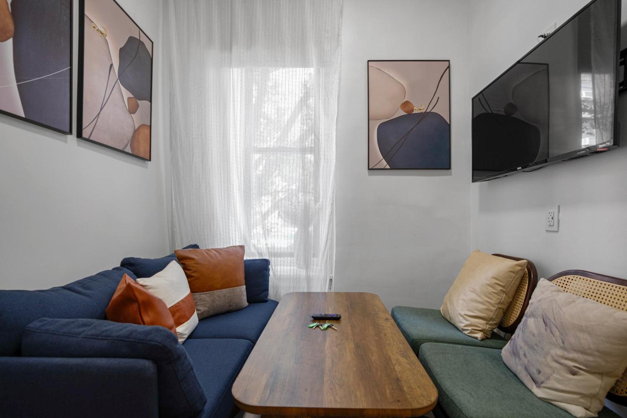Upscale 2br *