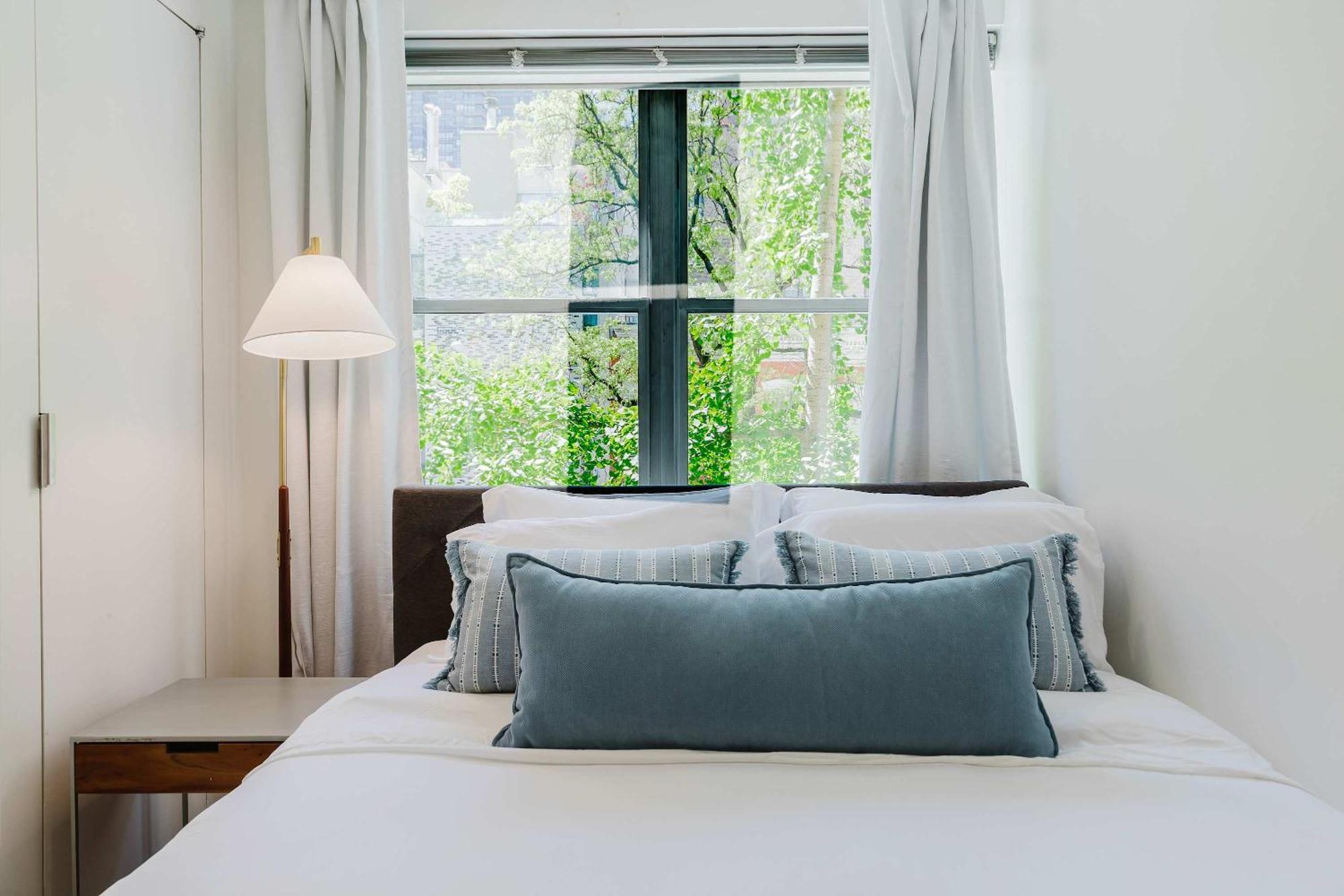 Appartement Designer In Diplomat District New York