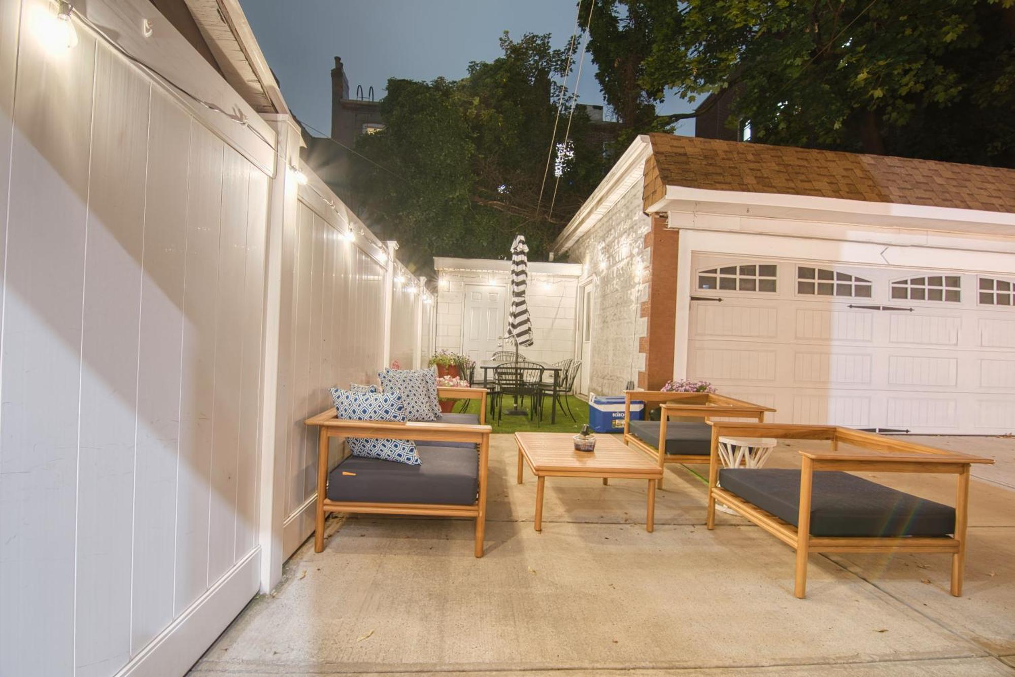 Prime Location, King Beds, Outdoor Space, Bbq Grill, Free Parking, Wifi, Luxe New York