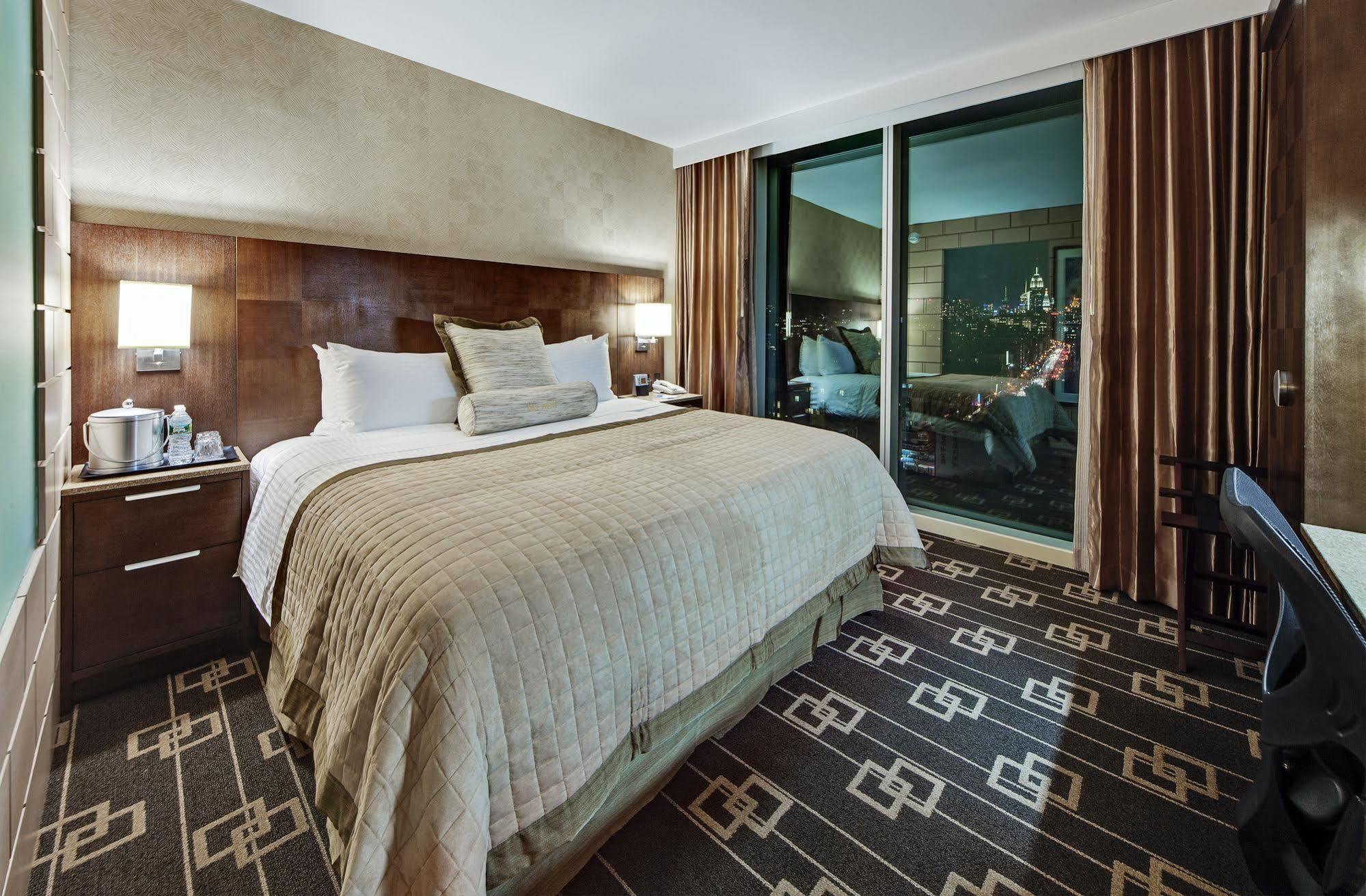 Wyndham Garden Chinatown New York