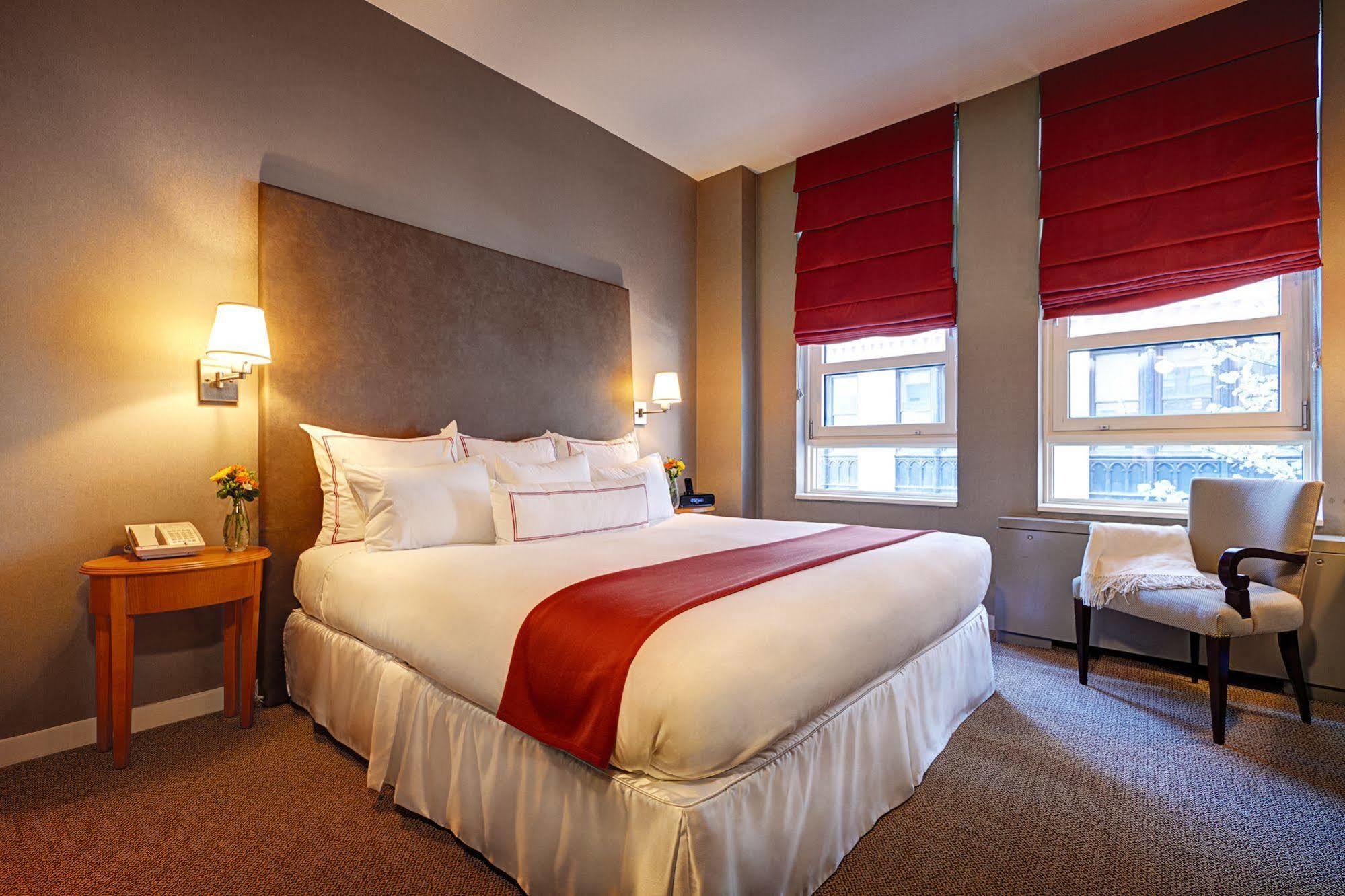 Giraffe By Library Collection Hotel New York City