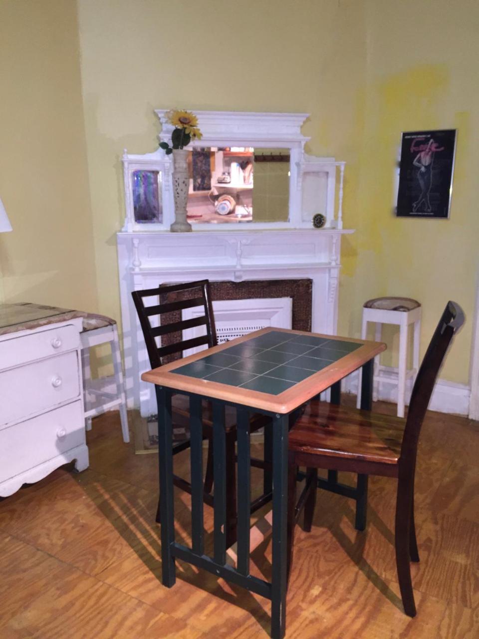 Brownstone Clark Historic Studio * Nova York