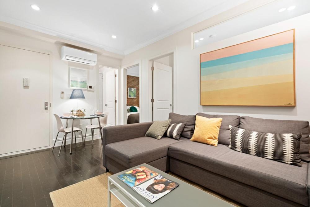 Midtown West 2 Bedroom Appartement *