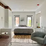Deconstructed Loft In Greenpoint