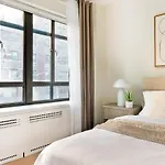 52-3De Newly Renovated 2Br Bth Midtown East