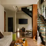 Sonder Chambers