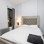 Spectacular Times Square 5 Bedroom Duplex Oasis