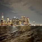 New York City Apartment Near Free Ferry Boat!