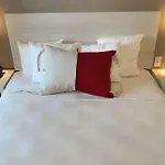 Insignia Hotel Brooklyn, Ascend Hotel Collection