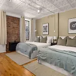 Vibrant Nyc Loft - Open Space For 6 Guests