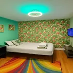 Tropical Style Room