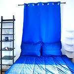 Brightonbeach3-Comfy Room-Close Ocean