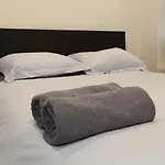 Premium Apartments-Time Square
