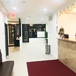 Hotel 837
