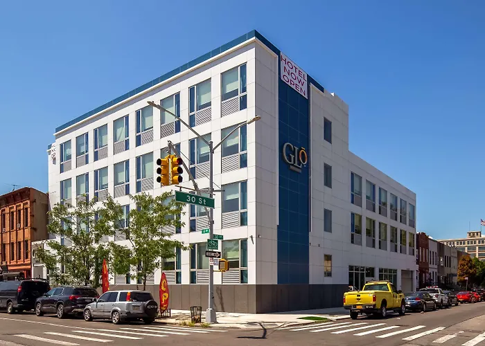 GLō Best Western Brooklyn NYC