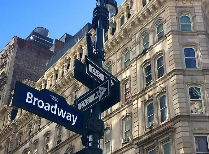 NYC Empire State Studios