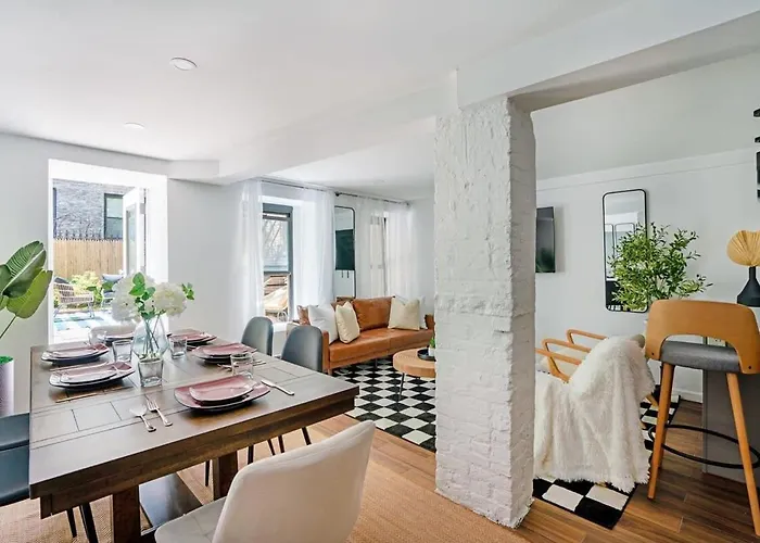 91-1D 3Br 2Baths Duplex With A Private Backyard