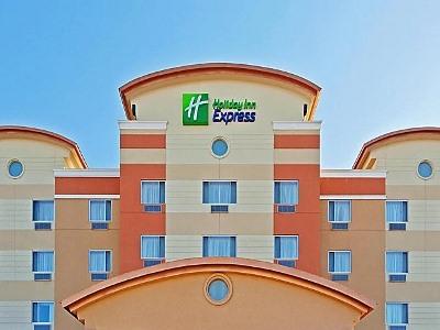 Express Maspeth By Ihg Hotel Nova York