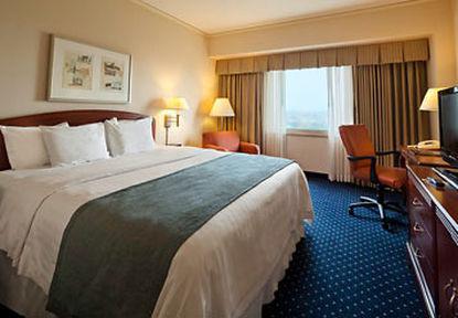 Courtyard By Marriott Jfk Airport New York City