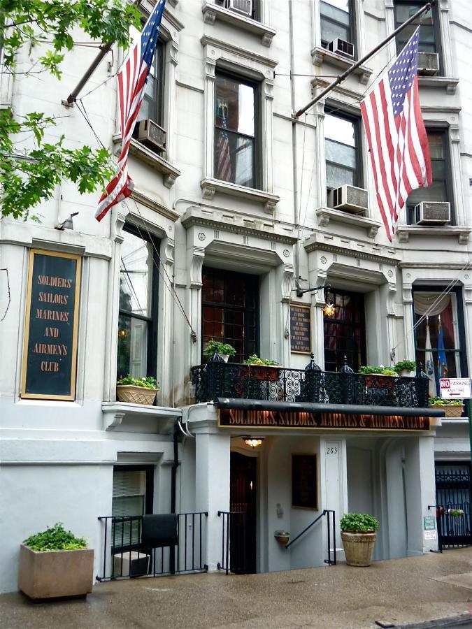 Herberg Soldiers', Sailors', Marines', Coast Guard And Airmens' Club 2*