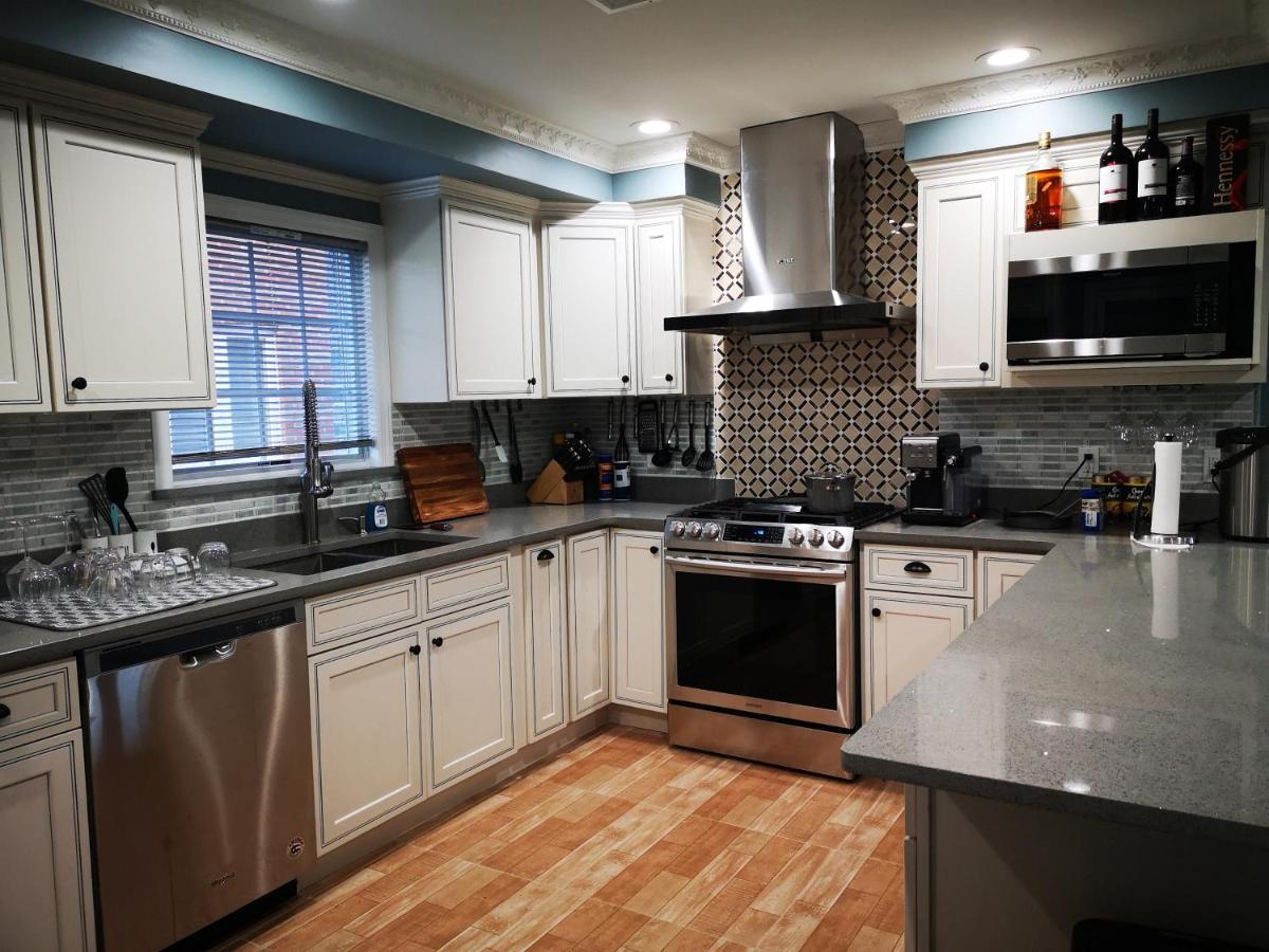 Luxury Hotel-style In Queens, Privat bolig New York