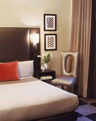 Ameritania At Times Square 4*