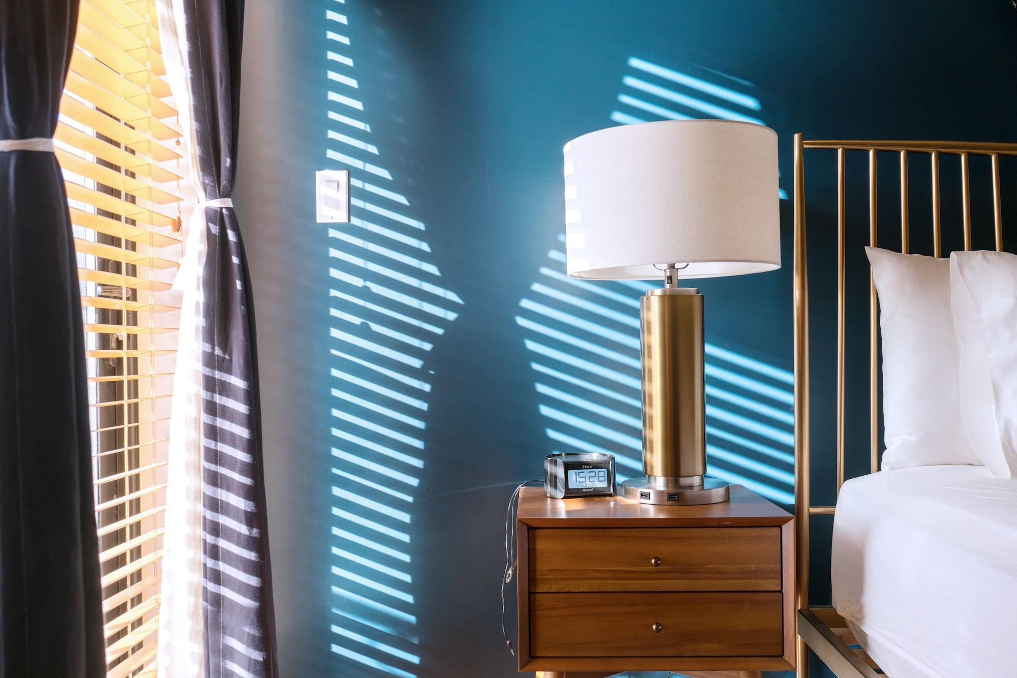 Hotel The Box House (adults Only) 4*
