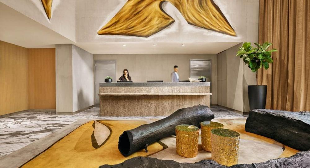 Mondrian Park Avenue Hotel