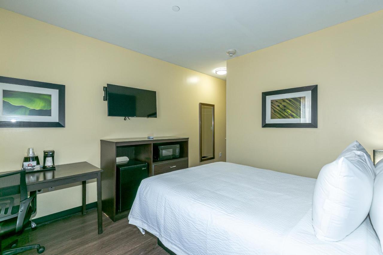 Ozone Inn&Suites