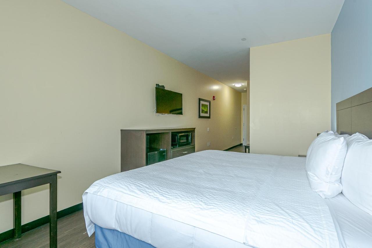 Ozone Inn&Suites Hotel