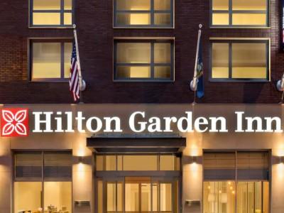 Hilton Garden Times Square 3*