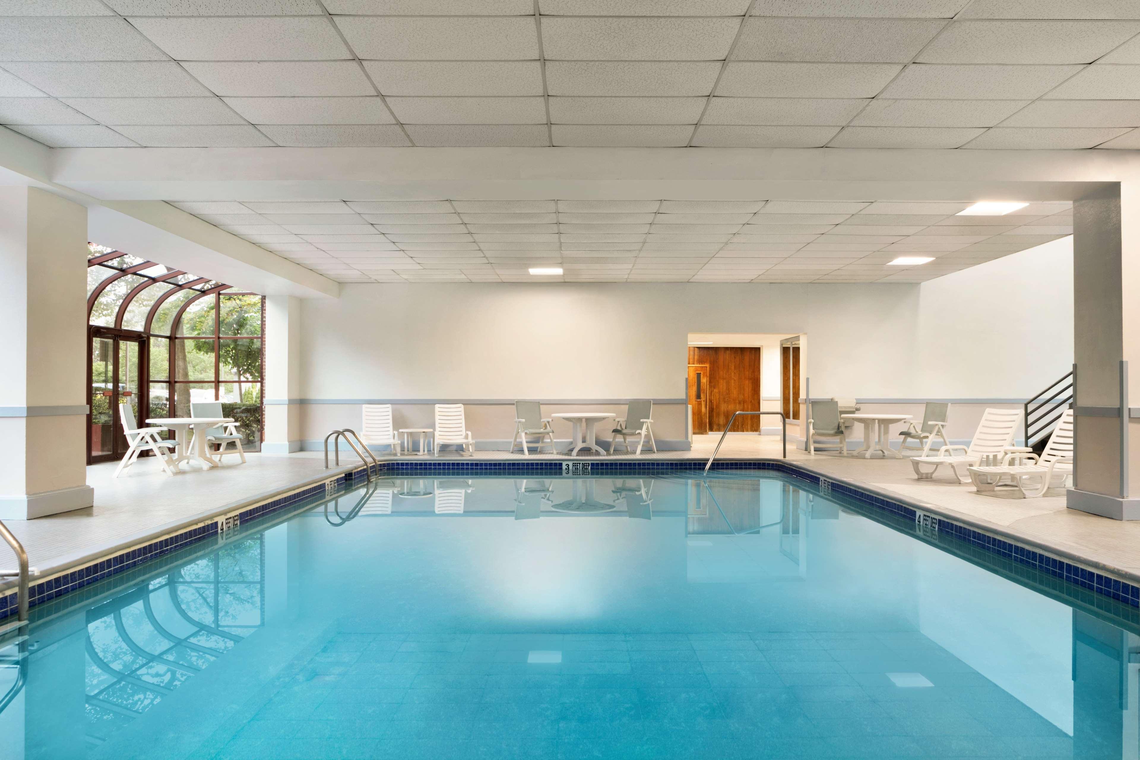 Doubletree By Hilton New York-laguardia New York
