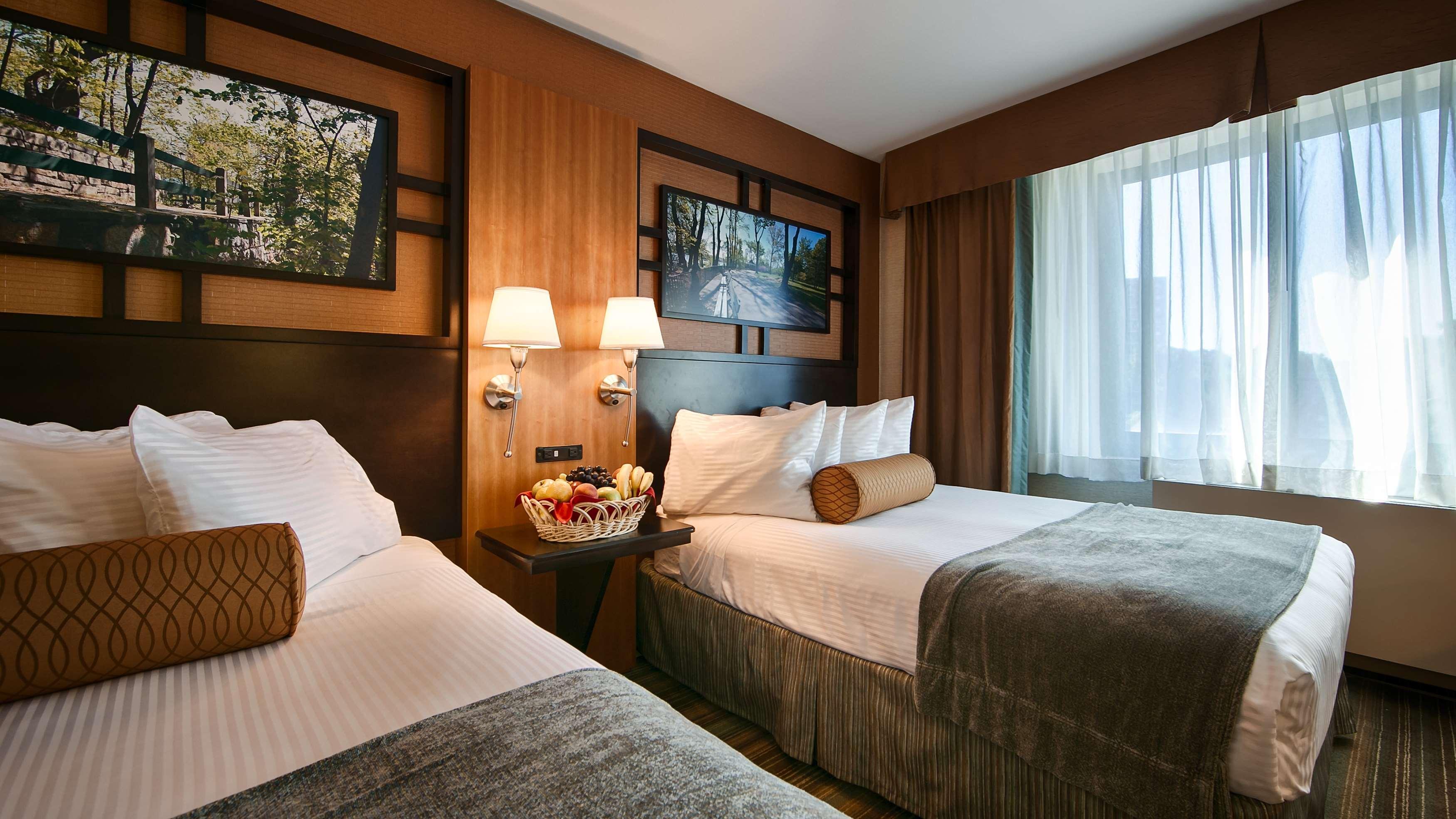 Hotel Western Queens Gold Coast New York City