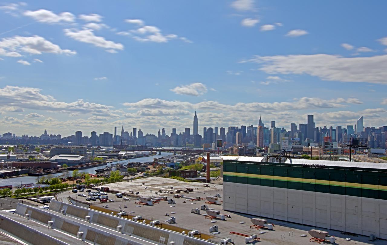 Fairfield & By Marriott Long Island City/manhattan View Hotel New York