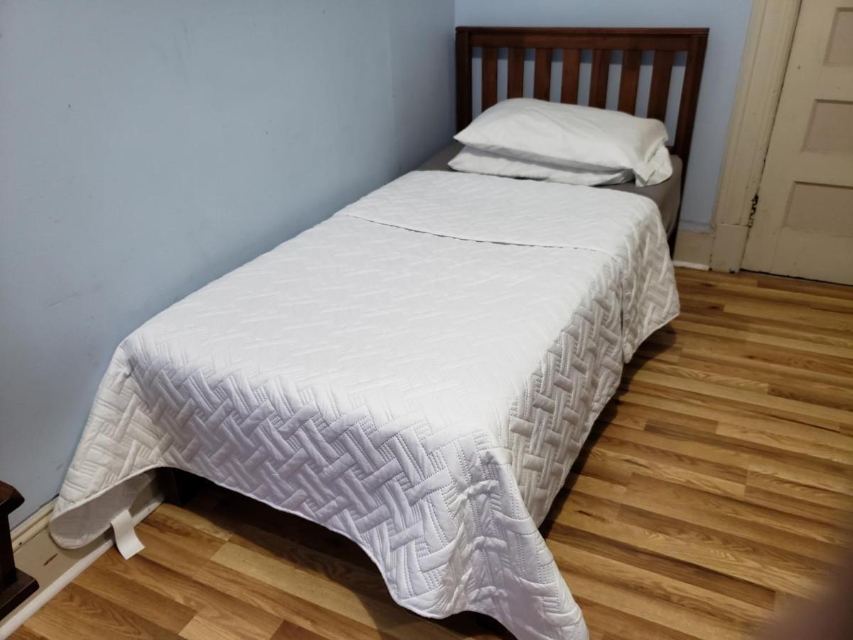 Harbor House Bed & Breakfast New York City
