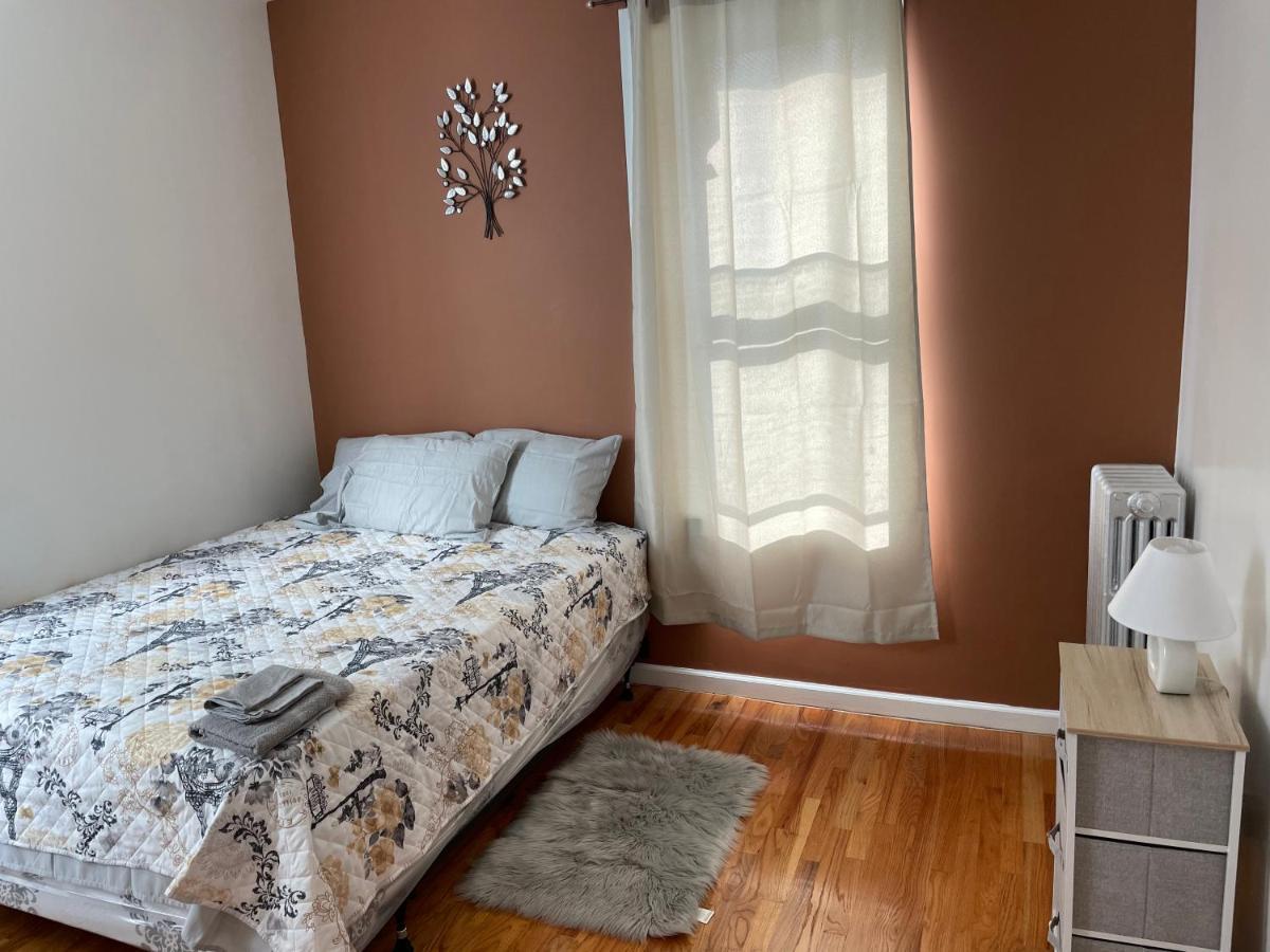 Beautiful Finished With Lots Of Space & Privacy Appartement