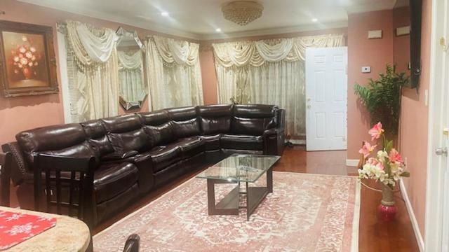 Minutes From Jfk, Beautiful With Peaceful, Cosy, Private New York City