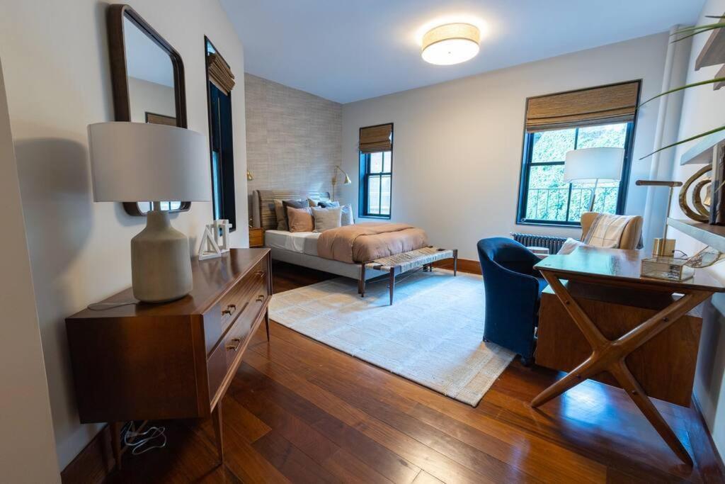 Appartement E10-3 3br Designer Townhouse *