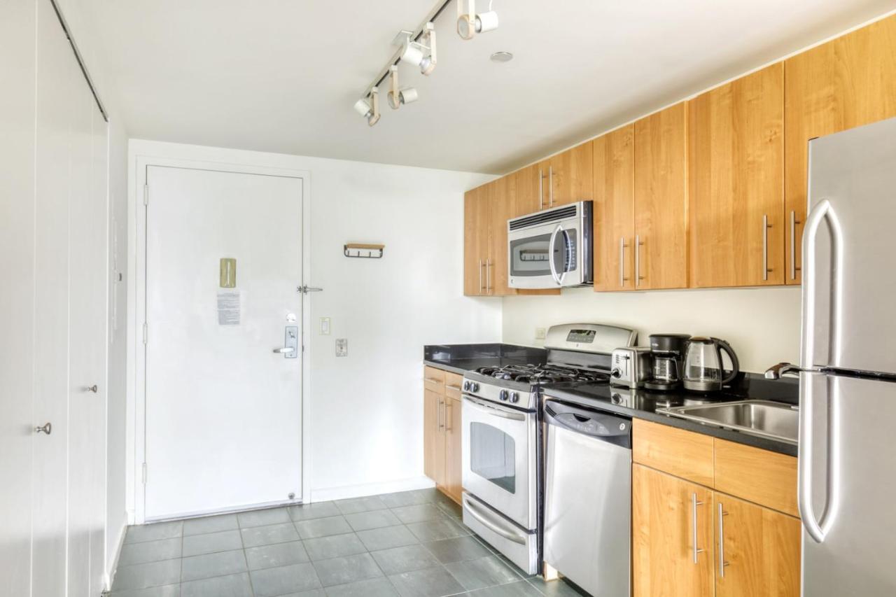 Lic 1br W Wd Elevator Doorman Nr E River Nyc-852 Appartement *