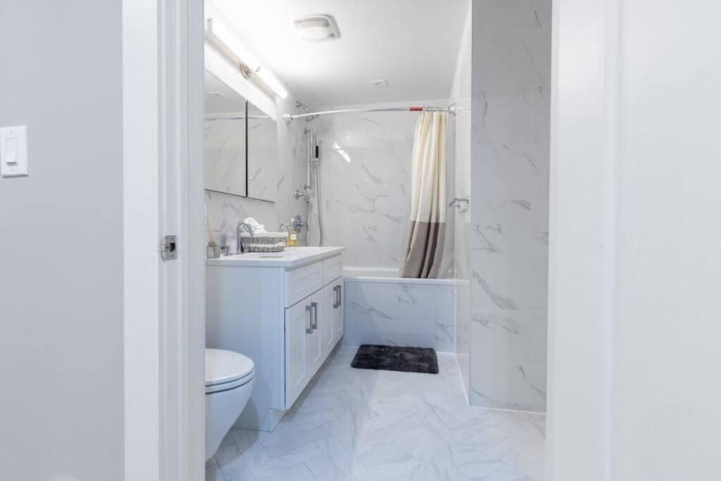 Elegant East Side Apartamento *
