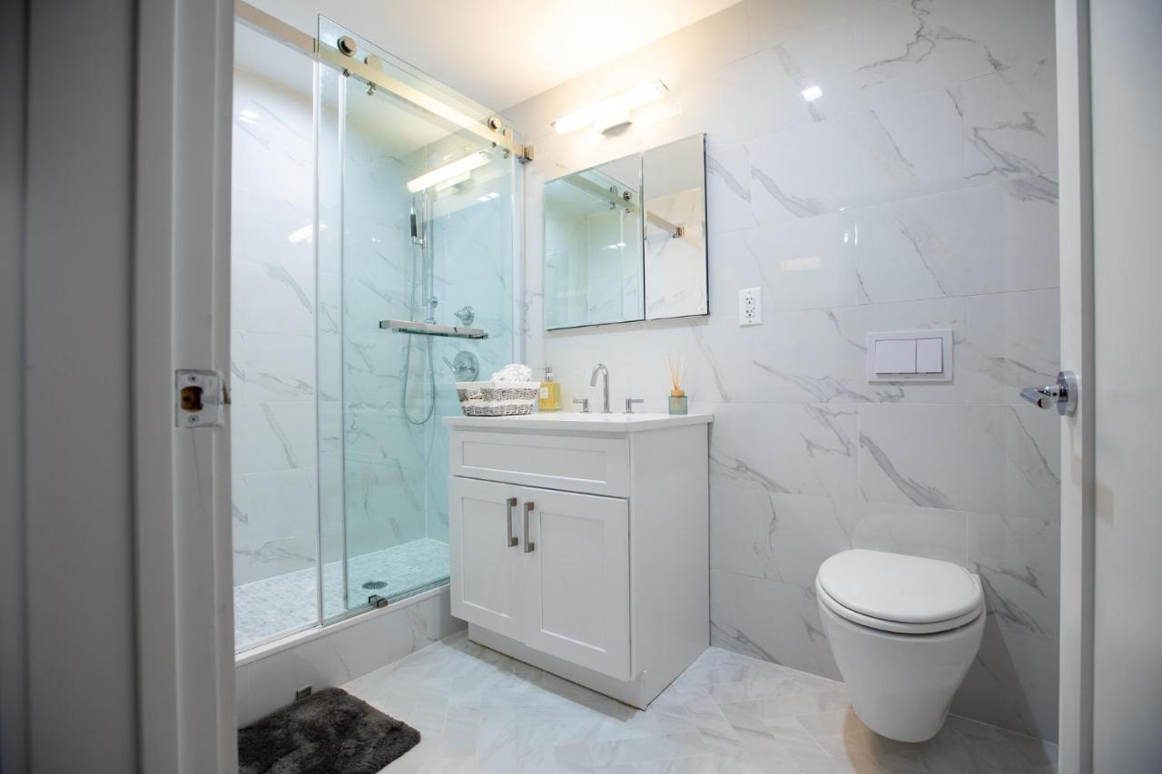 Elegant East Side Apartamento