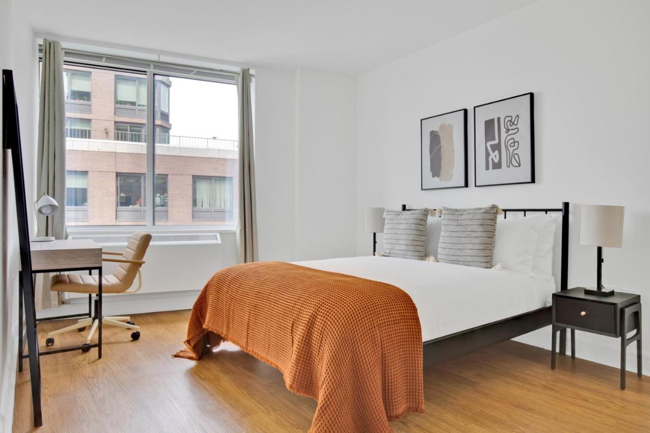 Uws 1br W Gym Doorman Nr Julliard Nyc-835 * New York