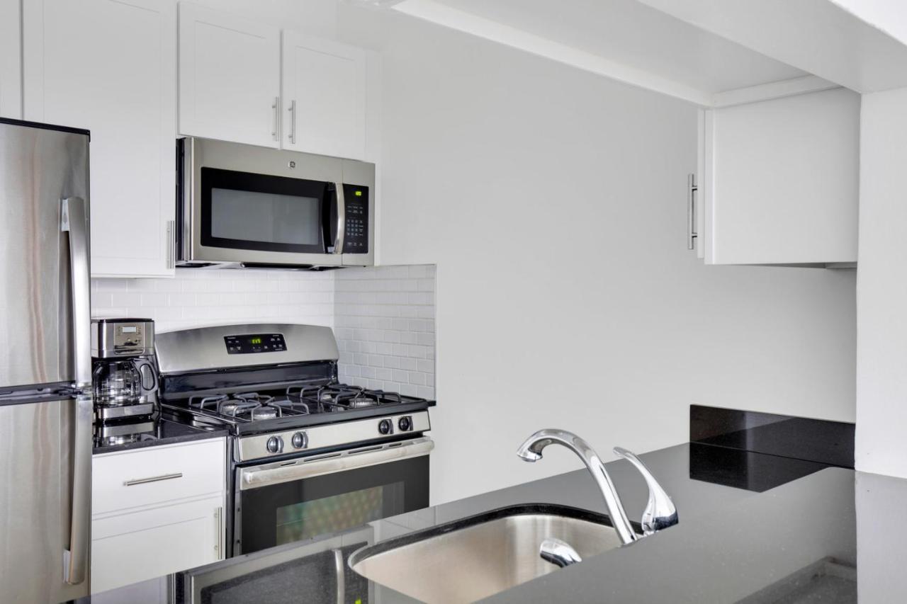 Uws 1br W Gym Doorman Nr Julliard Nyc-835 * New York